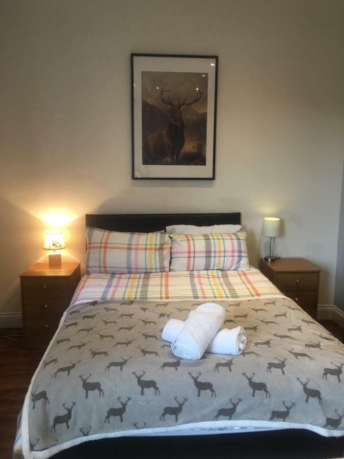 5 Bedroom Central Penthouse Apartment Edimburgo Esterno foto